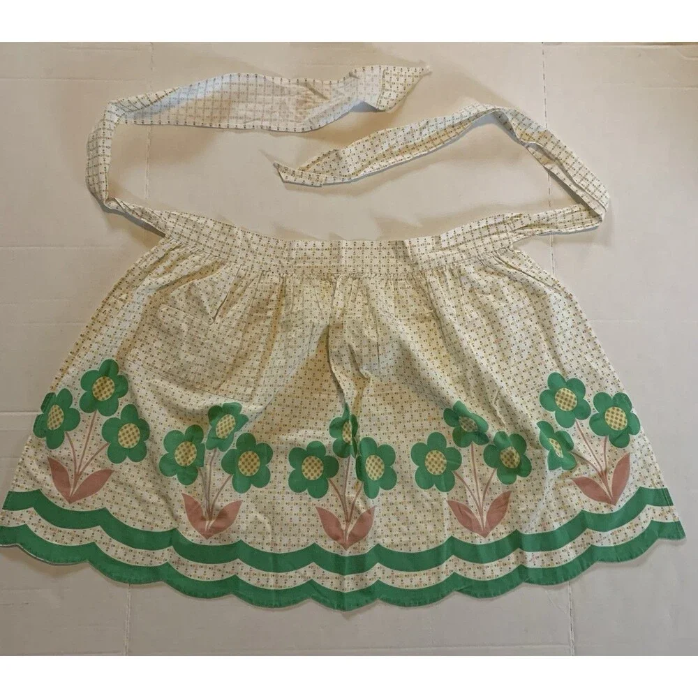 Vintage 70s Retro Grandma Floral Half Apron w/ Pocket Cute!!